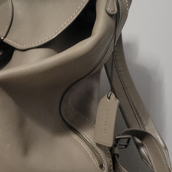 Coach Oversized Leather Backback - Picture 6 of 6